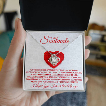 To My Soulmate Valentine's Day Couple Necklace for Wife Women, Girlfriend Queen You Are - My Soulmate Love Knot Necklace Gifts for Her Anniversary Future Wife Girl Friend Necklace with Card & Box