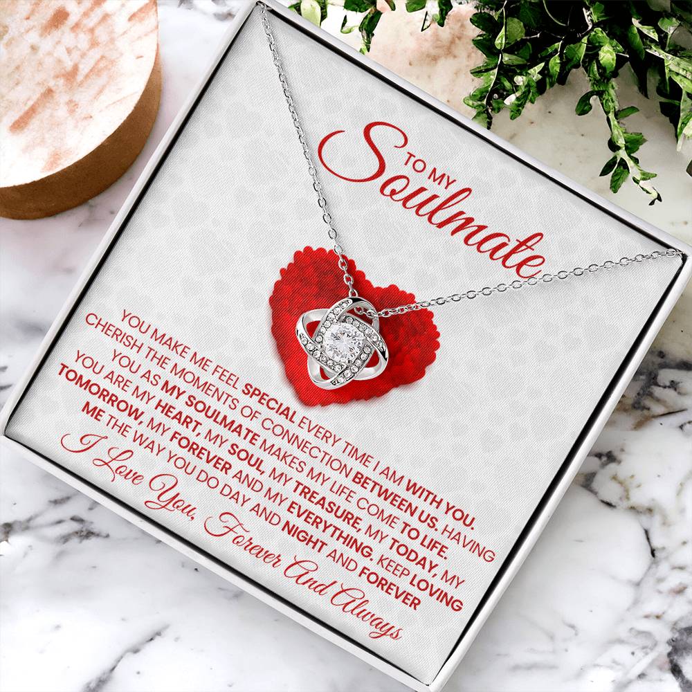 To My Soulmate Valentine's Day Couple Necklace for Wife Women, Girlfriend Queen You Are - My Soulmate Love Knot Necklace Gifts for Her Anniversary Future Wife Girl Friend Necklace with Card & Box