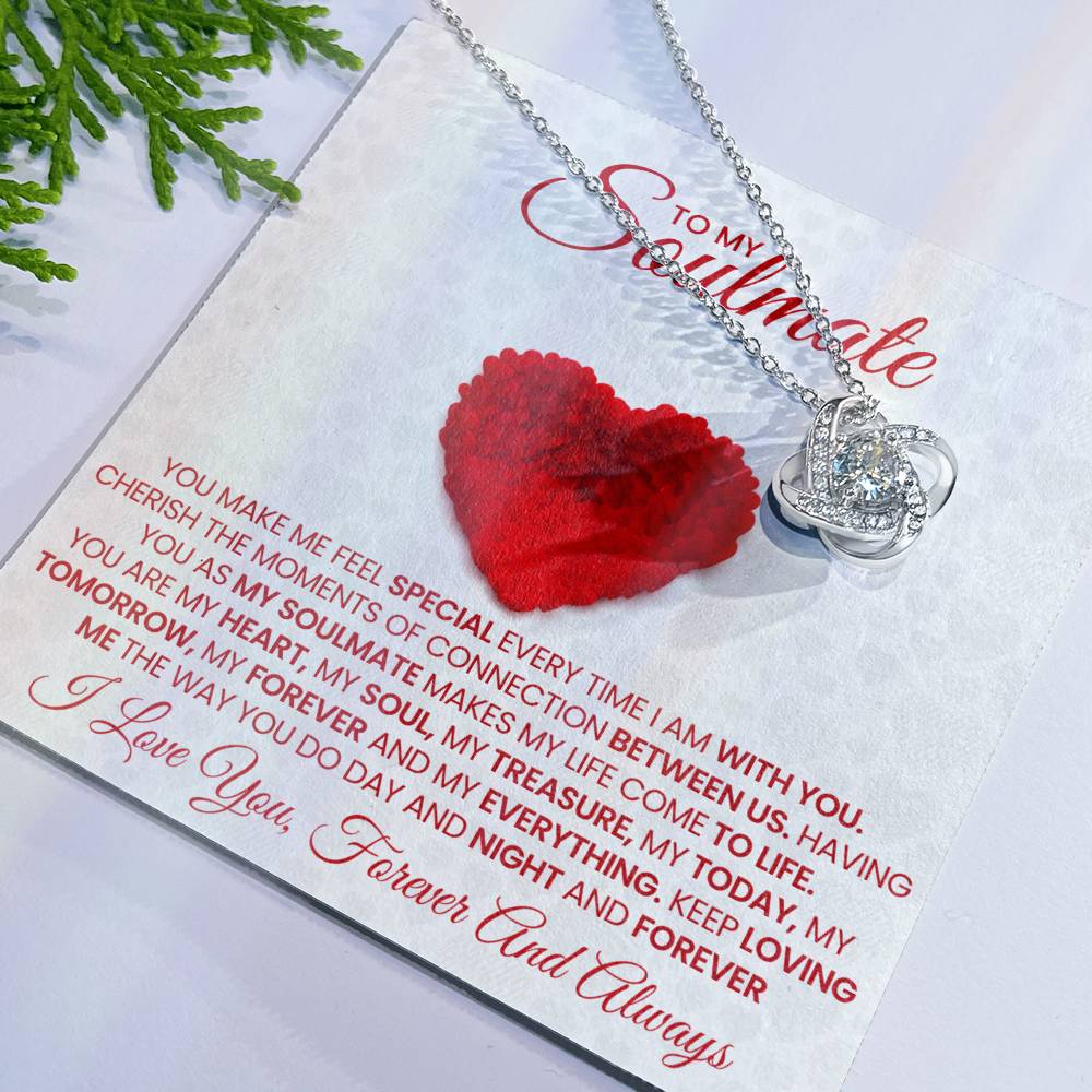 To My Soulmate Valentine's Day Couple Necklace for Wife Women, Girlfriend Queen You Are - My Soulmate Love Knot Necklace Gifts for Her Anniversary Future Wife Girl Friend Necklace with Card & Box