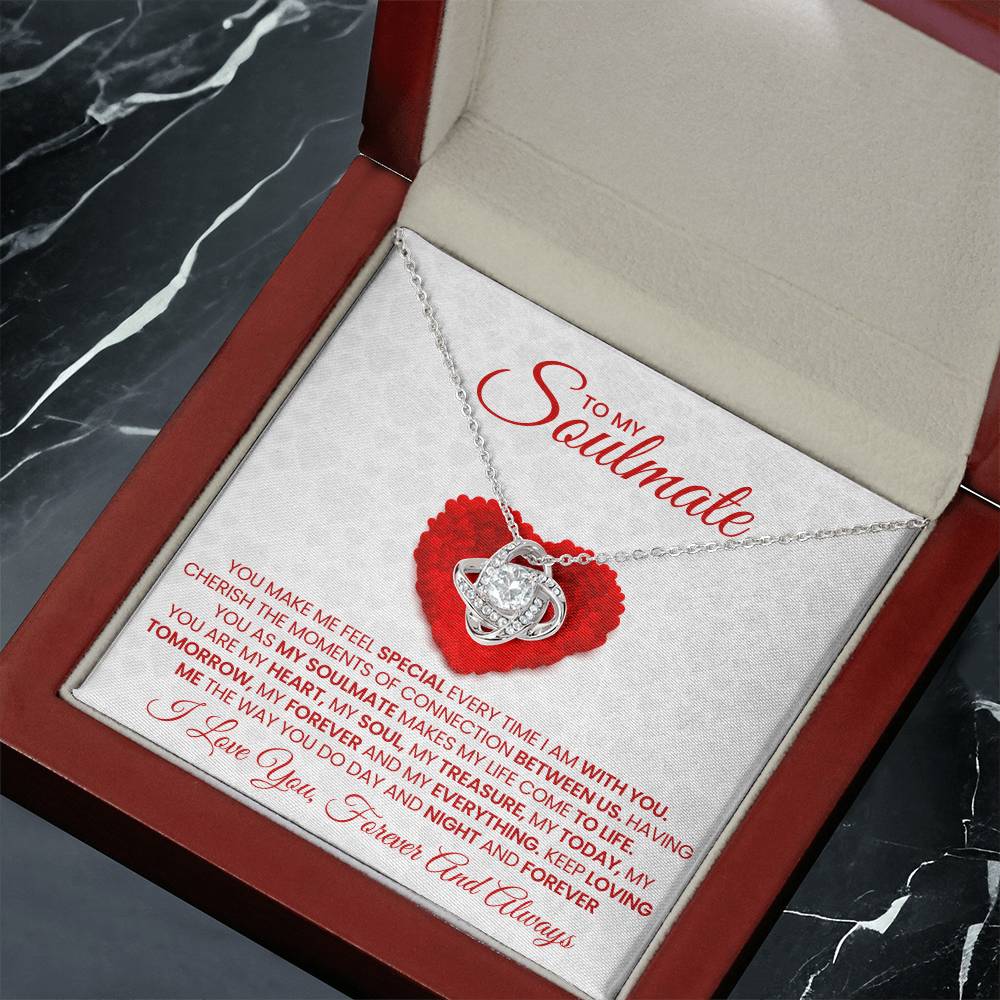 To My Soulmate Valentine's Day Couple Necklace for Wife Women, Girlfriend Queen You Are - My Soulmate Love Knot Necklace Gifts for Her Anniversary Future Wife Girl Friend Necklace with Card & Box